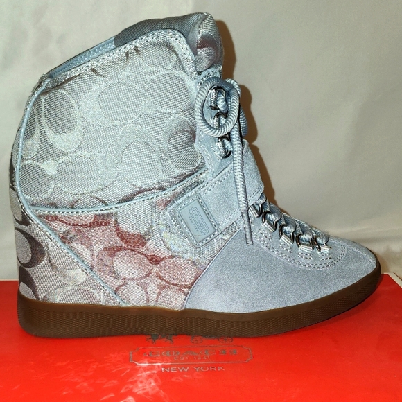 Coach shoes with shoebox - Picture 4 of 5